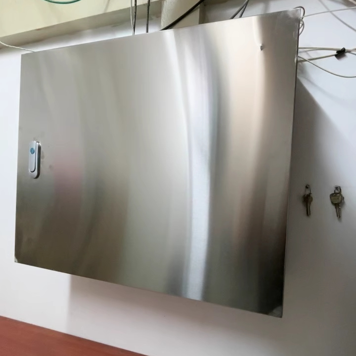 NEMA 3 vs NEMA 4 Enclosures: Outdoor Protection Compared